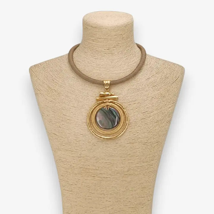 Uvita Necklace | Mother of Pearl Collar Necklace - Gardenia Jewelry