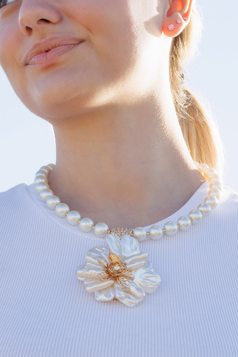 Ivory & Gold Flower Pendant Collar on Round Pearl Necklace