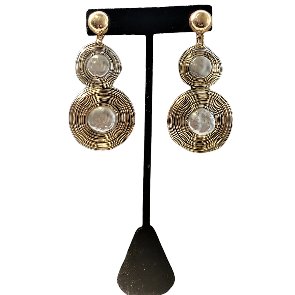 Coin Pearl Earring | Graduated Earring | Coastal | Boho | Gold | Beaded